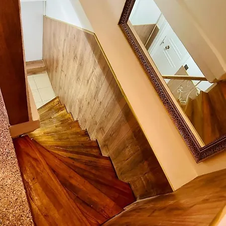 Apartmanhotel Elegance Aparts Cihangir 4*