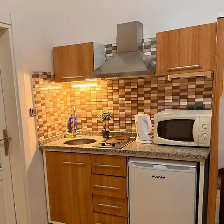 Apartmanhotel Elegance Aparts Cihangir 4*