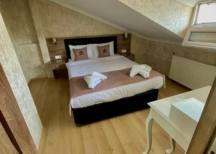 公寓式酒店 Elegance Aparts Cihangir 4*