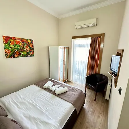 Elegance Aparts Cihangir 4*