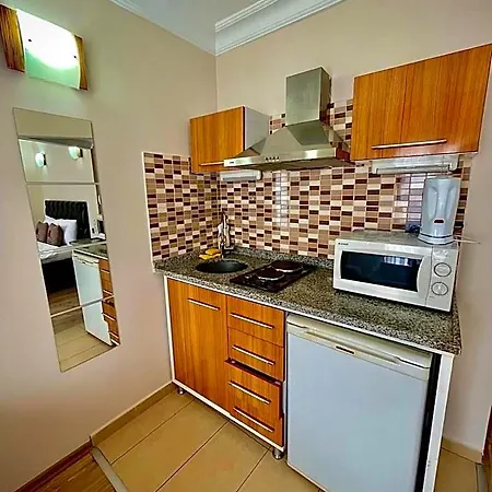 Elegance Aparts Cihangir Apartmanhotel 4*