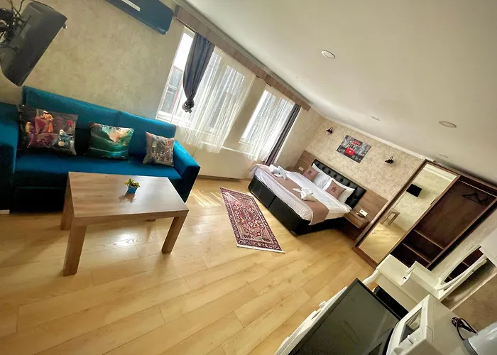 Апарт-отель Elegance Aparts Cihangir Стамбул