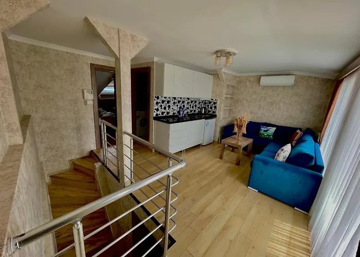 Apartahotel Elegance Aparts Cihangir 4*