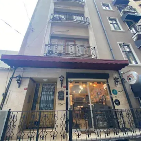 Elegance Aparts Cihangir Стамбул