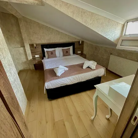 Aparthotel Elegance Aparts Cihangir 4*