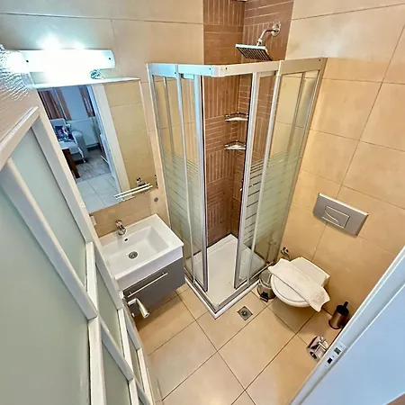 Апарт-отель Elegance Aparts Cihangir Стамбул